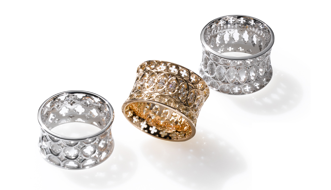 Ring-Kollektion Palazzo, inspiriert von von der filigranen Architektur Venedigs. Gearbeitet in Weißgold, Roségold und besetzt mit Navette-Diamanten und Brillanten. Design Ruth Sellack, Stuttgart