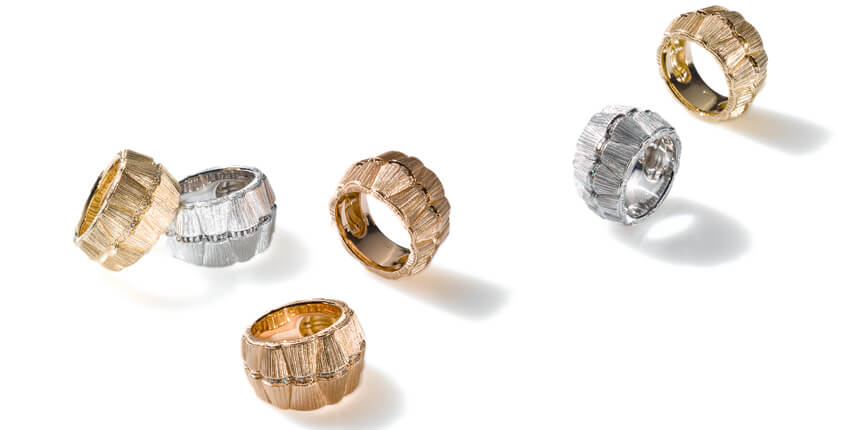 Ring-Kollektion Mystère von Ruth Sellack Schmuckobjekte, geschmiedet aus Weiß-, Gelb- oder Roségold besetzt mit funkelnden Brillanten