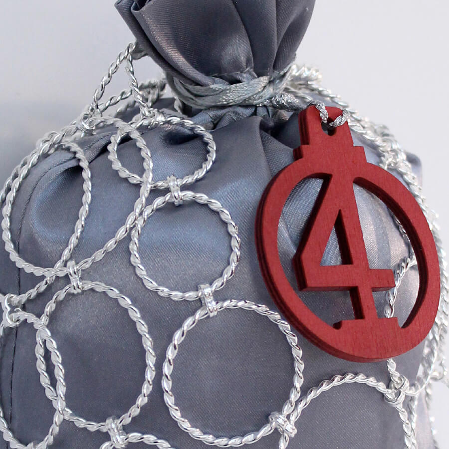 Silberne Kette mit großen gekordelten Ringen in Silber