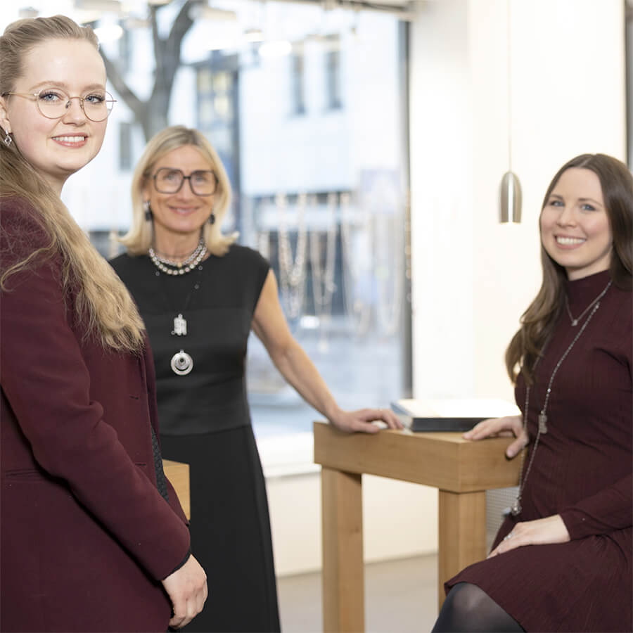 Ruth Sellack und das Goldschmiede-Team wünschen fröhliche Weihnachten
